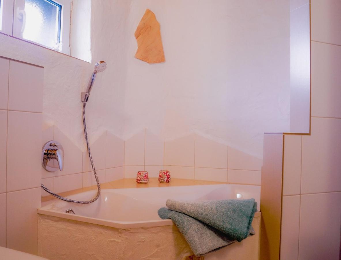 Traumwohnung Jolly Jumper Auf Idyllischem Reiterhof Naehe Burg Eltz Münstermaifeld エクステリア 写真